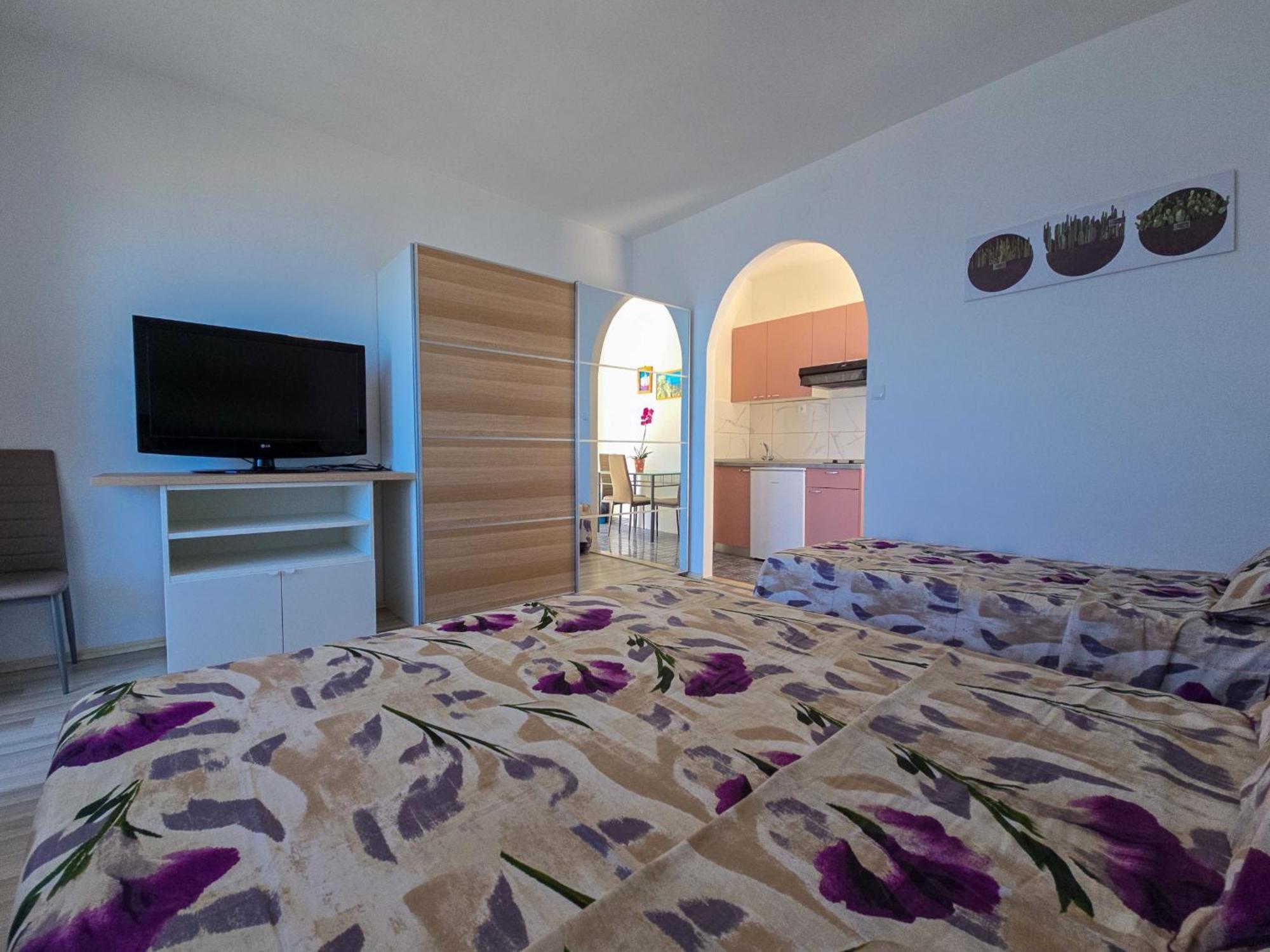 Apartments Neda Omiš Habitación foto