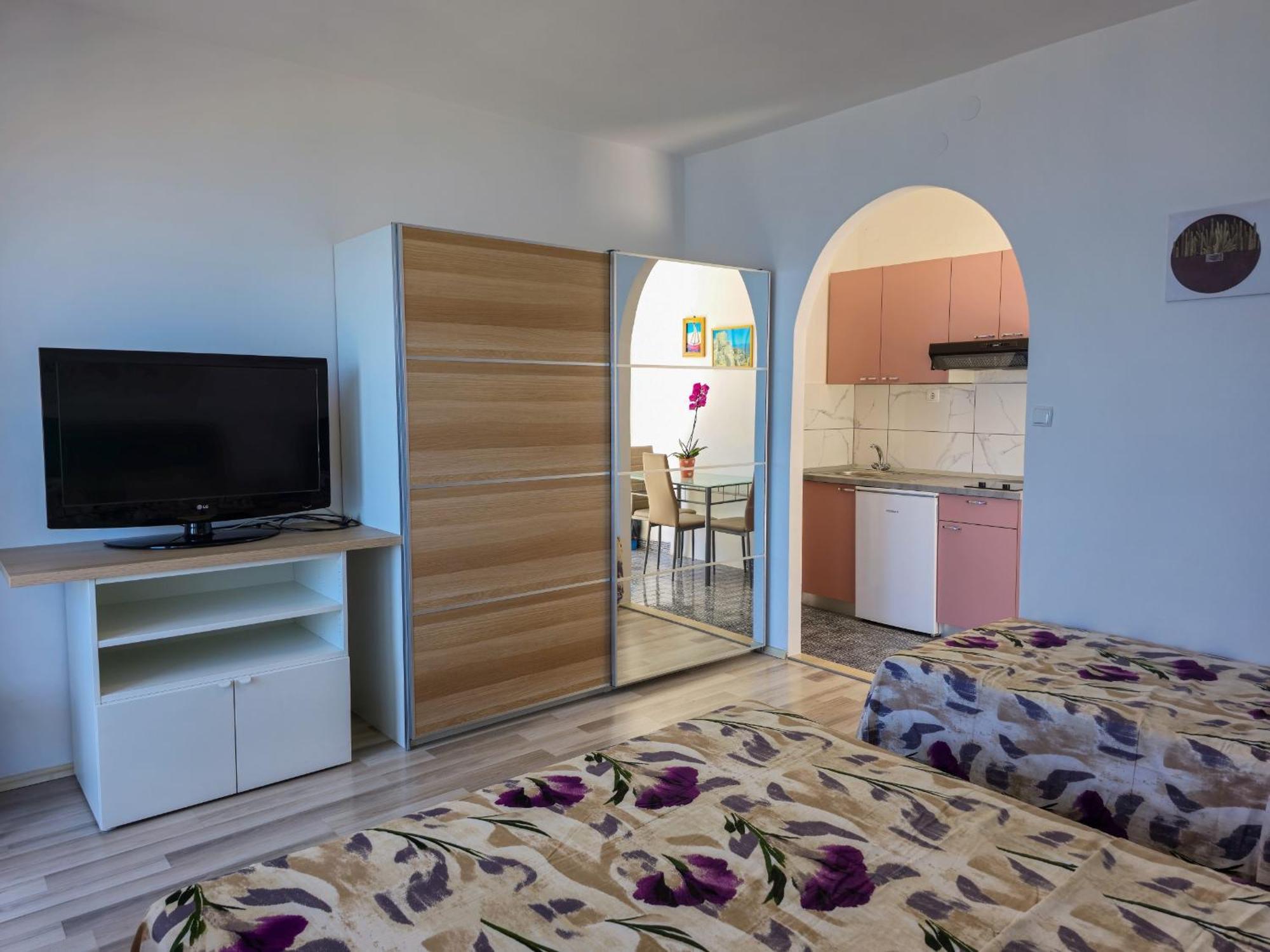 Apartments Neda Omiš Habitación foto