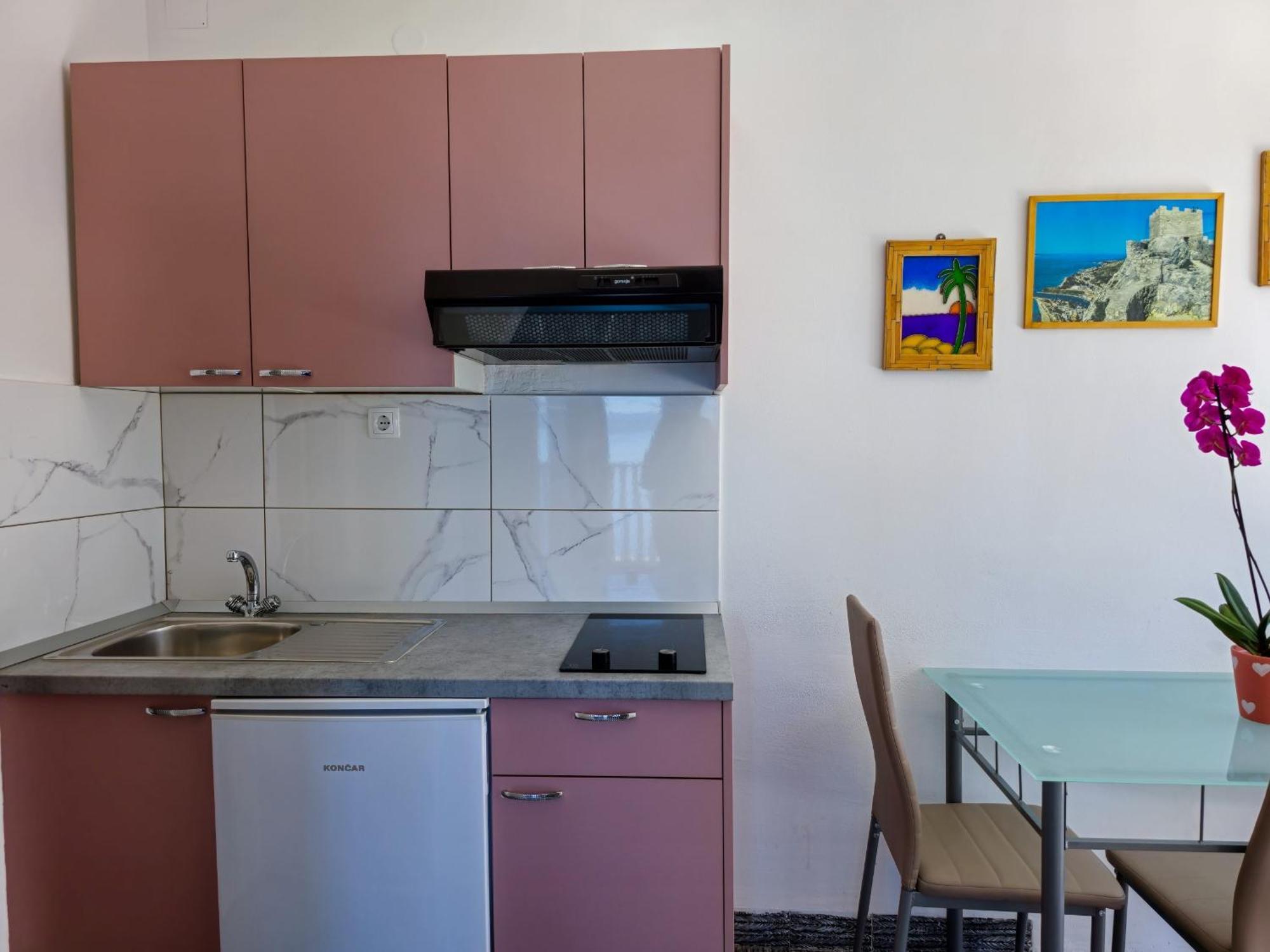 Apartments Neda Omiš Habitación foto